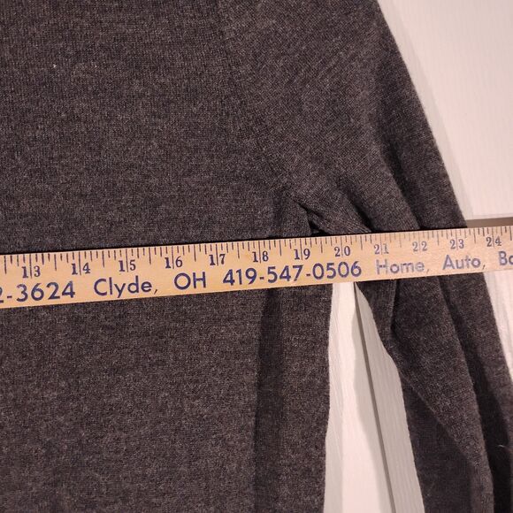 Banana Republic sweater mens L LArge gray 100% extra fine merino wool v-neck - Picture 4 of 7